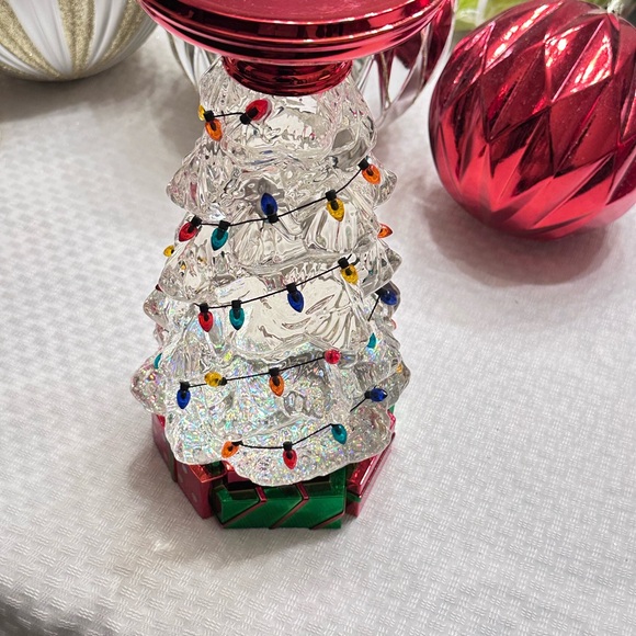 Festive LED Christmas Tree with Multicolor Lights - Picture 3 of 3